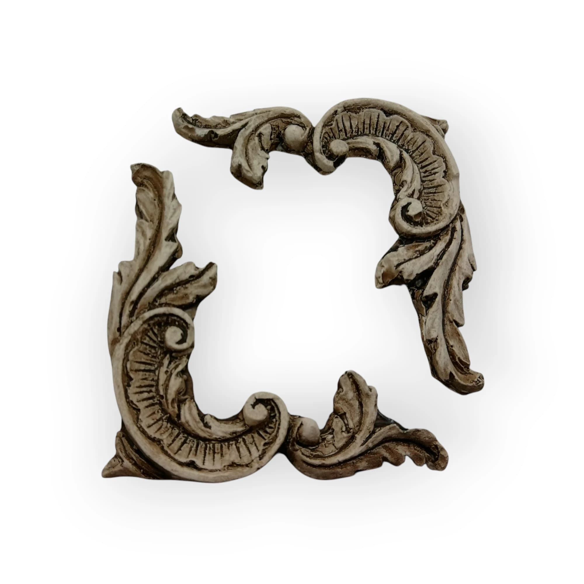 Medium Double Scroll